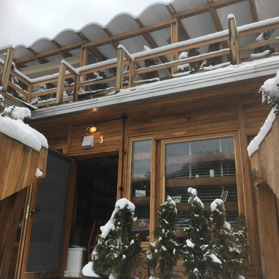 The Book Niche Bed & Breakfast Брашов Екстериор снимка