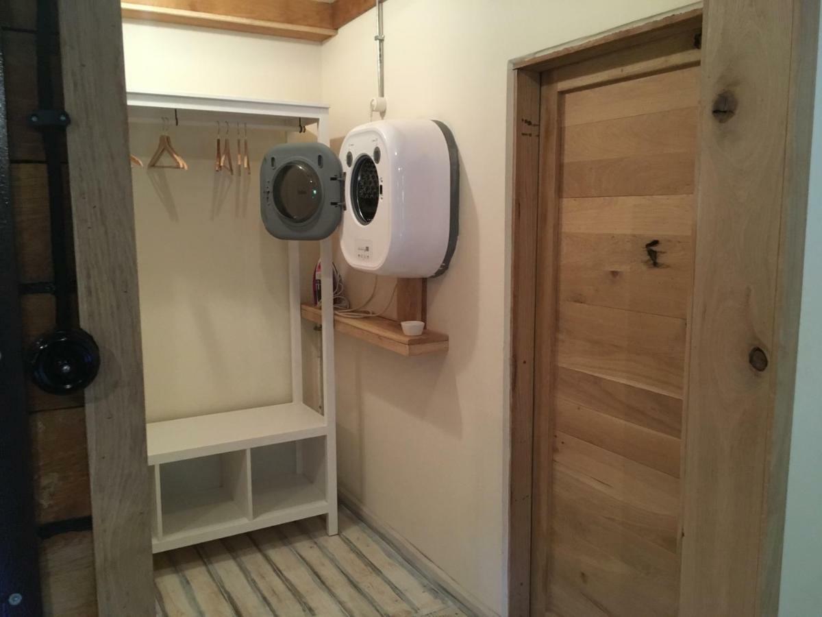 The Book Niche Bed & Breakfast Брашов Екстериор снимка